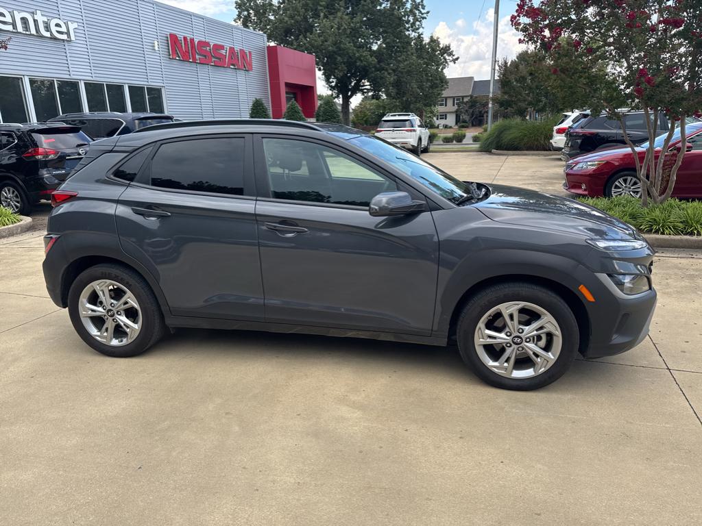 2023 Hyundai Kona SEL photo 4