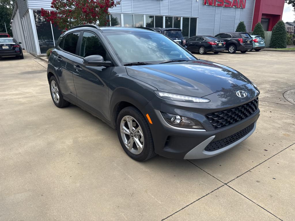 2023 Hyundai Kona SEL photo 3