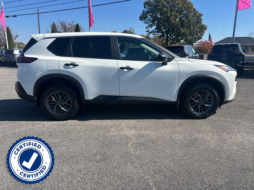 2023 Nissan Rogue S photo 2