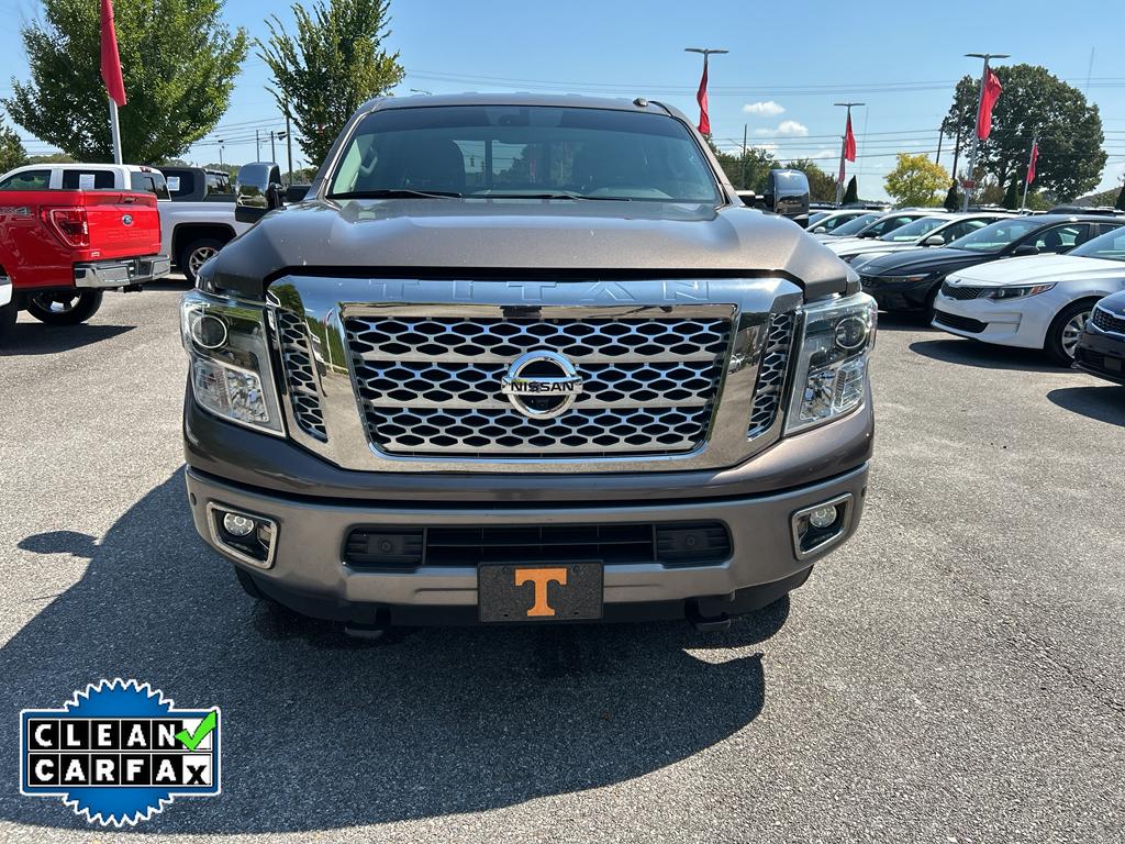 2018 Nissan Titan Platinum Reserve Crew Cab photo 2