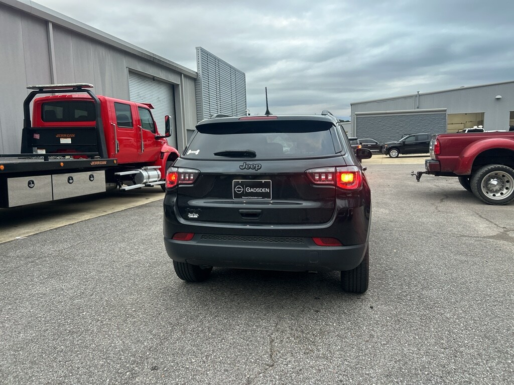 Used 2023 Jeep Compass Altitude Sport Utility