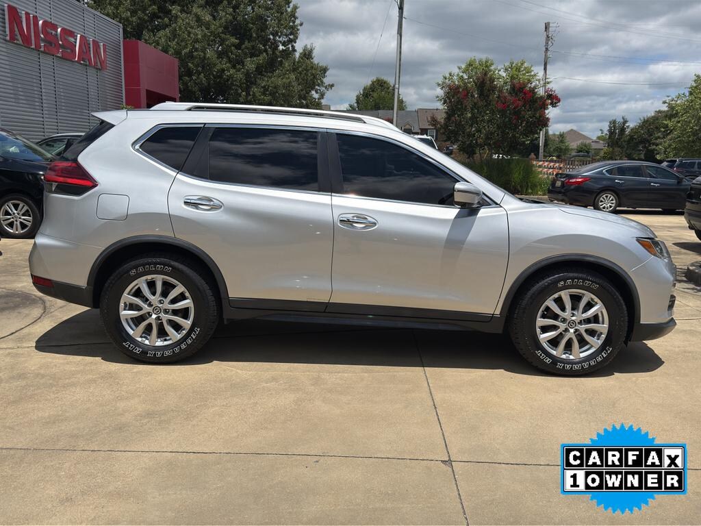 Used 2017 Nissan Rogue SV Sport Utility