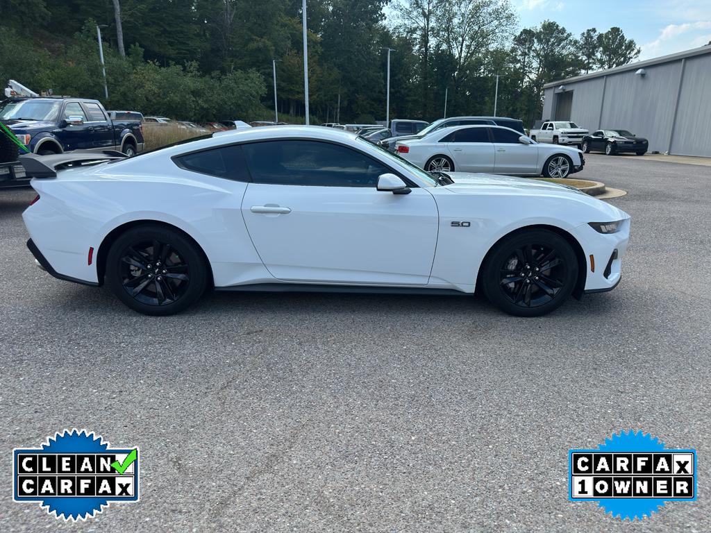 2024 Ford Mustang GT photo 2