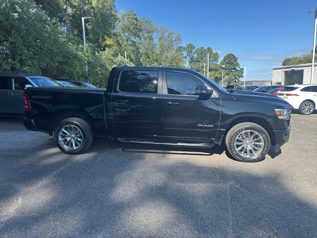 2023 Ram 1500 Laramie photo 4
