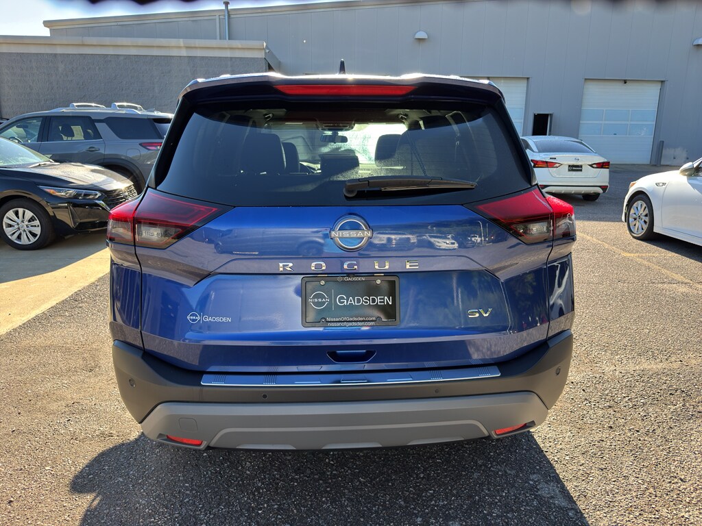 2023 Nissan Rogue SV photo 4