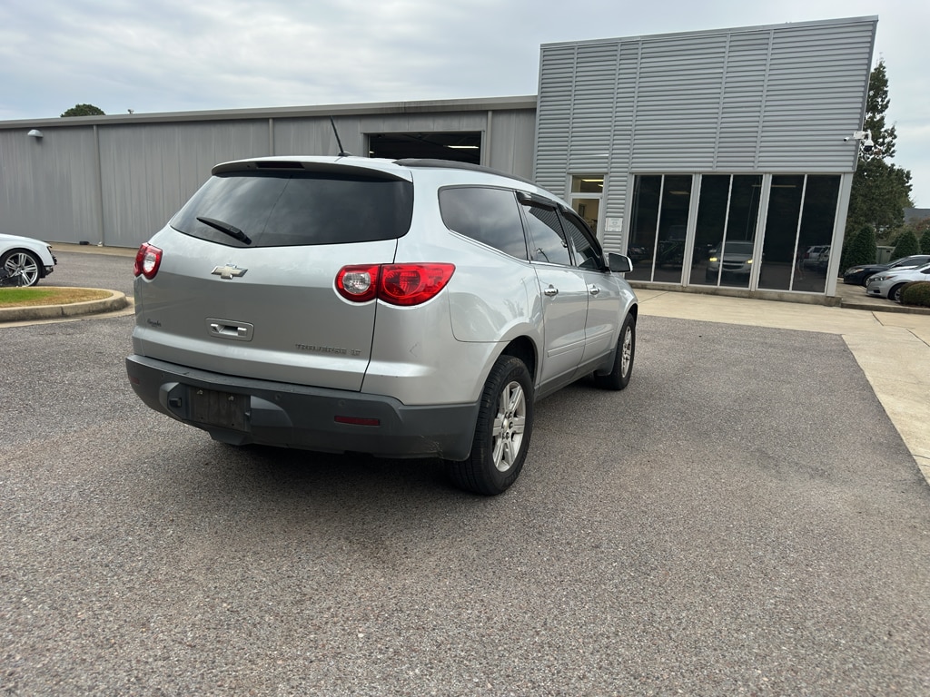 Used 2011 Chevrolet Traverse LT w/2LT SUV
