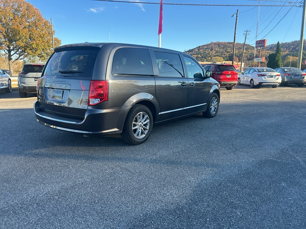 2020 Dodge Grand Caravan SE Plus photo 3