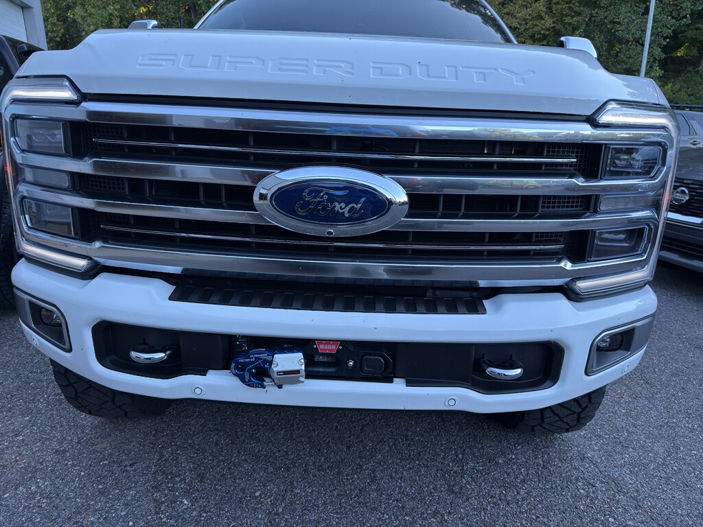 2024 Ford F-250 Limited photo 3