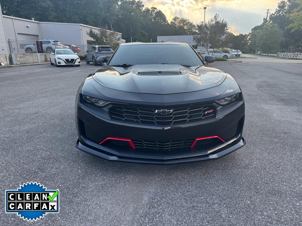 2022 Chevrolet Camaro LT1 photo 2
