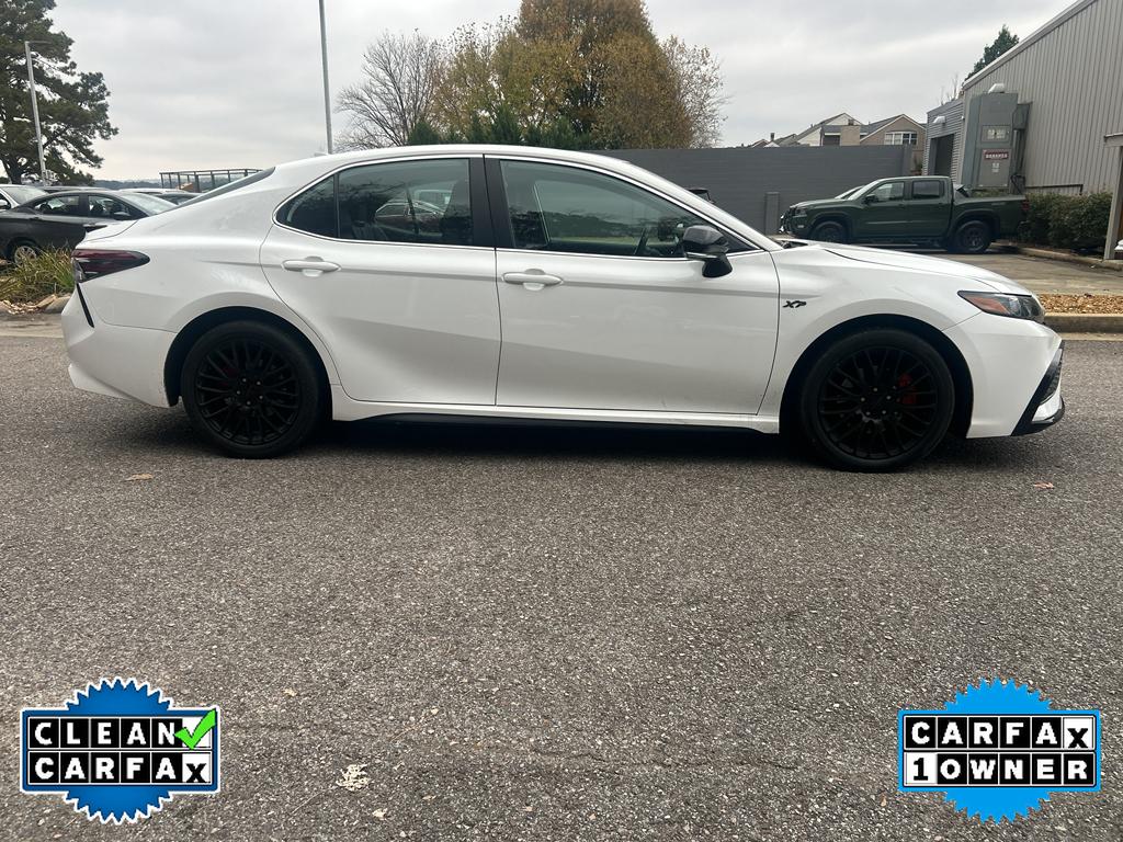 2024 Toyota Camry SE photo 2