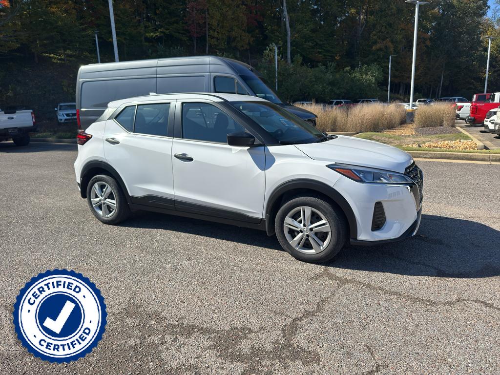 2024 Nissan Kicks S photo 2