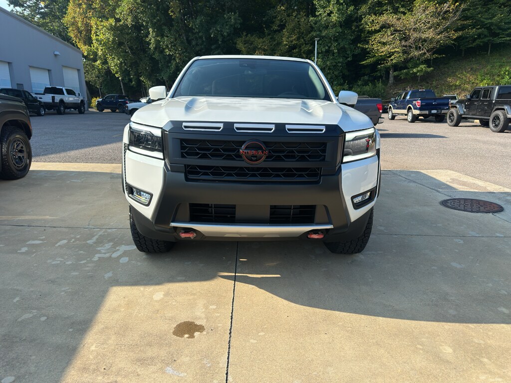 2026 Nissan Frontier PRO-X - Photo 9
