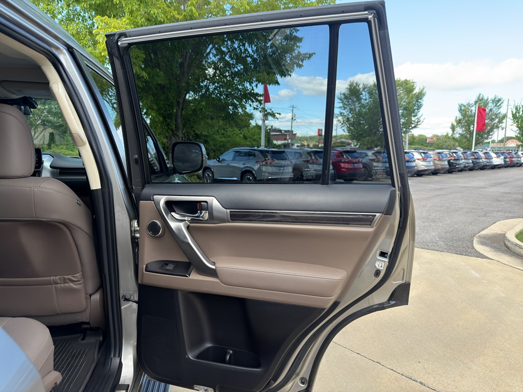 2022 Lexus GX PREMIUM - Photo 17