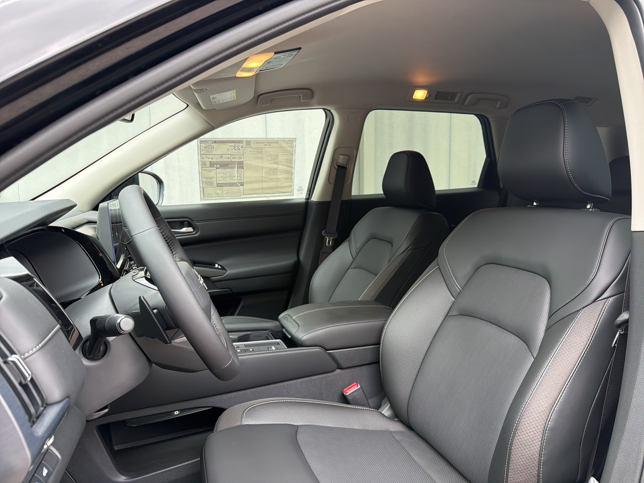 2026 Nissan Pathfinder SL - Photo 11