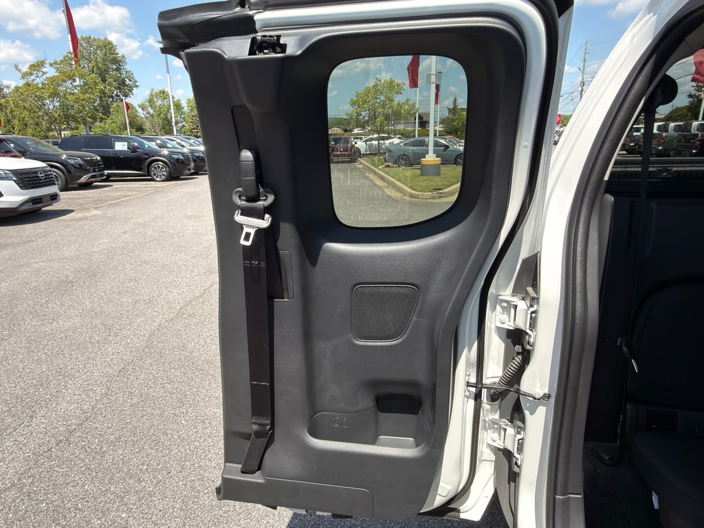 2026 Nissan Frontier S - Photo 18