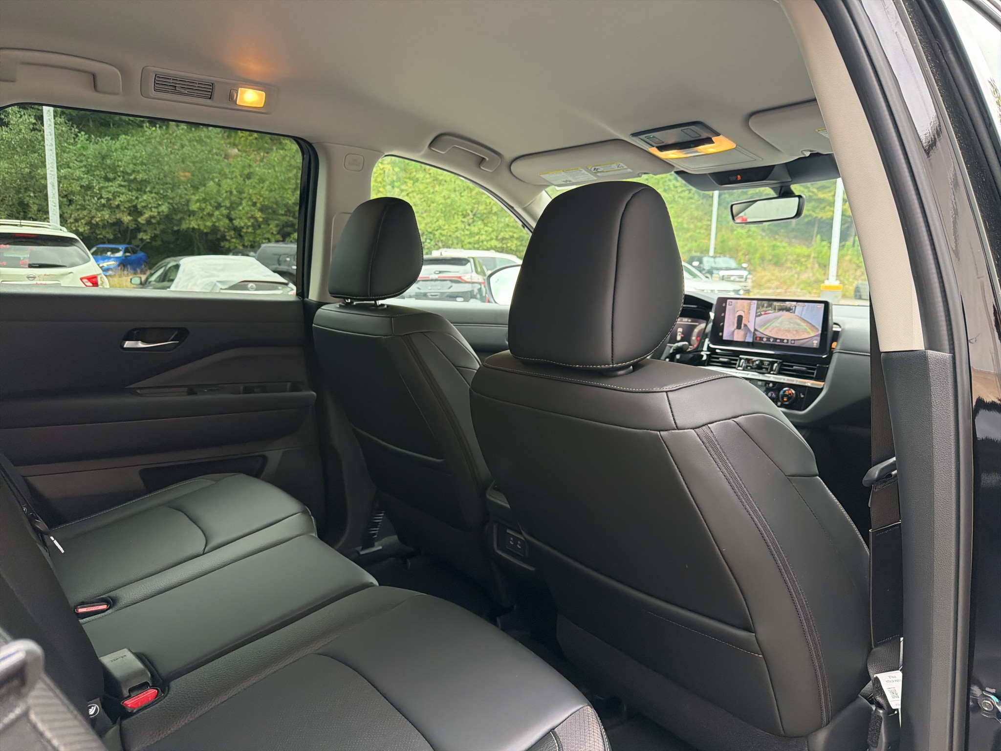 2026 Nissan Pathfinder SL - Photo 18
