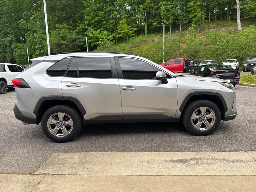 Used 2022 Toyota RAV4 XLE with VIN 2T3W1RFV8NW193984 for sale in Gadsden, AL