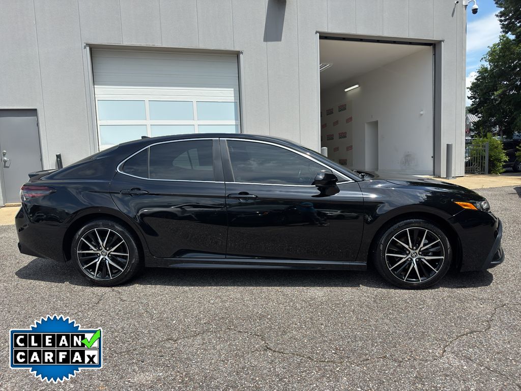 Used 2021 Toyota Camry SE with VIN 4T1G11AK3MU428351 for sale in Gadsden, AL