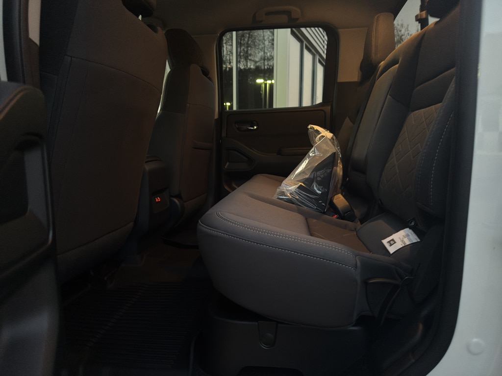2026 Nissan Frontier SV - Photo 10