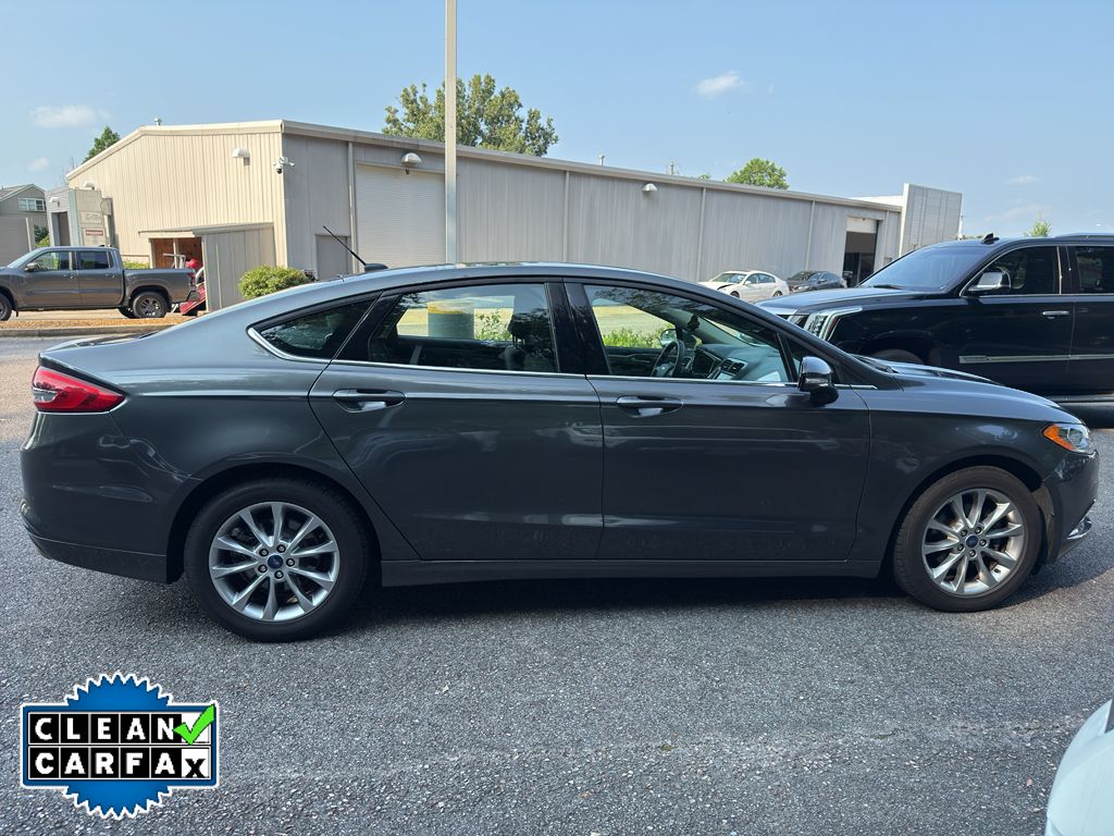 Used 2017 Ford Fusion SE with VIN 3FA6P0HD4HR245835 for sale in Gadsden, AL