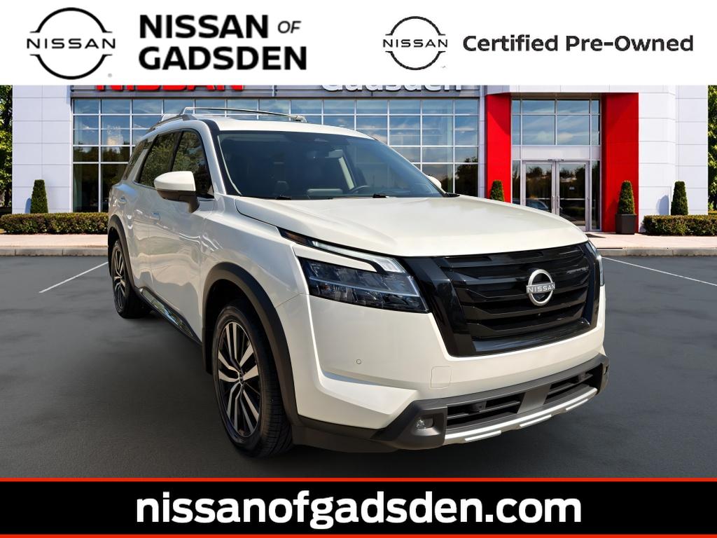 2024 Nissan Pathfinder Platinum 4WD's photo