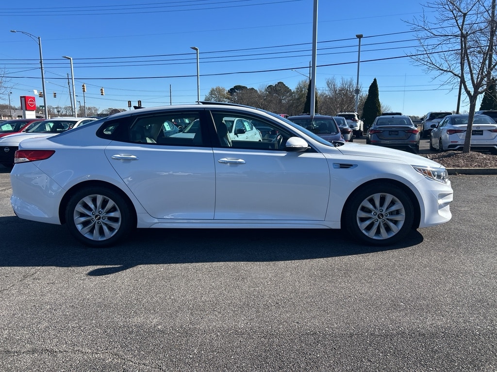 Used 2016 Kia Optima EX with VIN 5XXGU4L39GG070086 for sale in Gadsden, AL