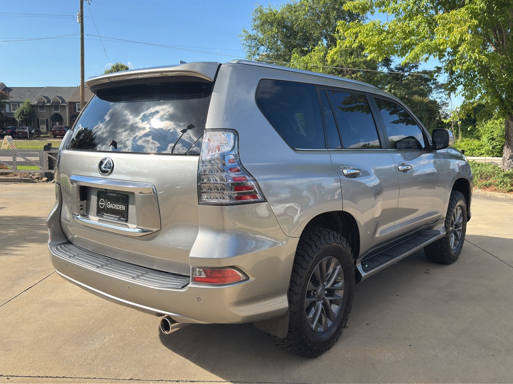 2022 Lexus GX PREMIUM - Photo 3