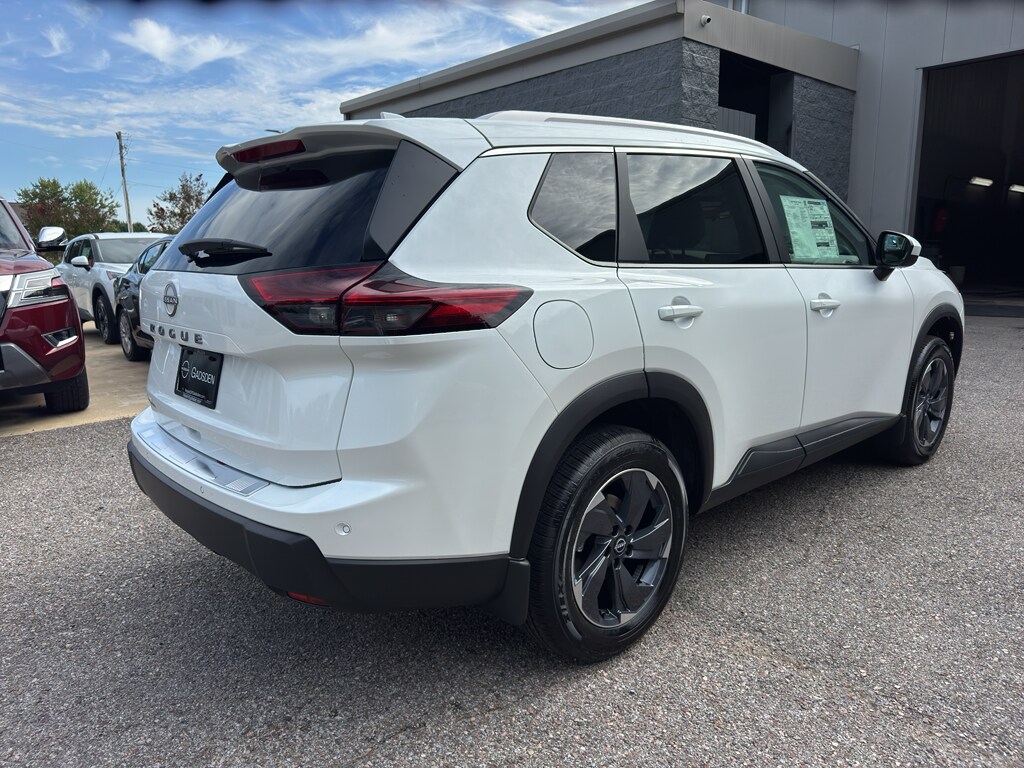 2026 Nissan Rogue SV photo 3