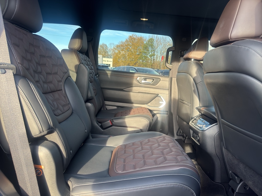 2026 Nissan Armada Platinum Reserve - Photo 17