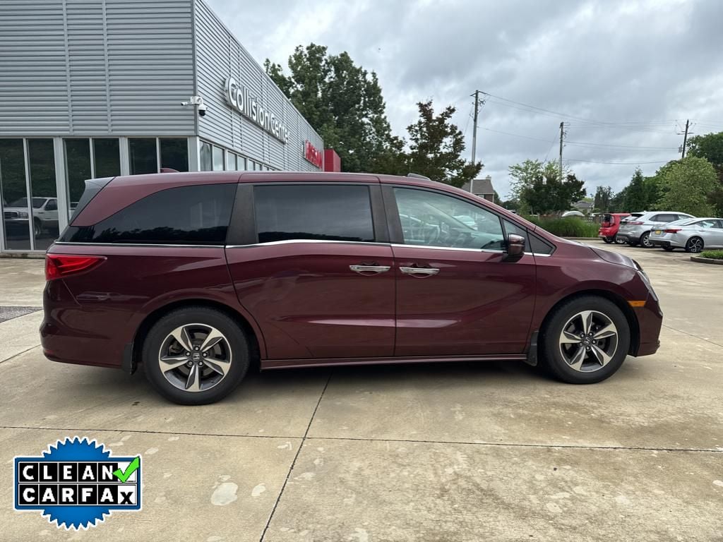Used 2018 Honda Odyssey Touring with VIN 5FNRL6H83JB076892 for sale in Gadsden, AL