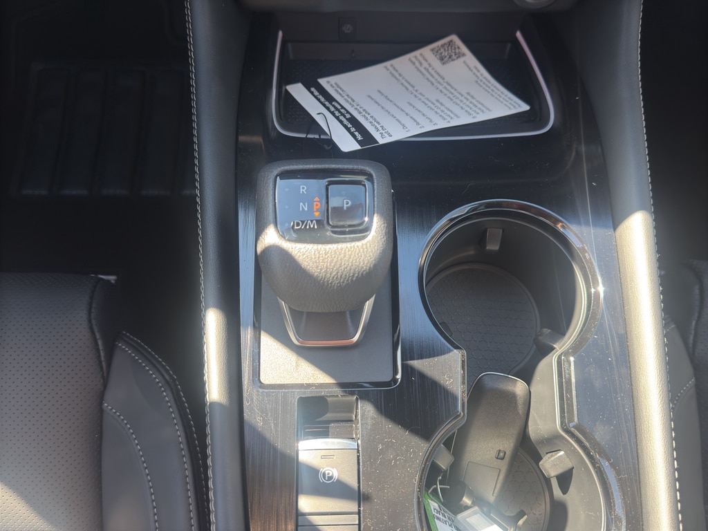 2026 Nissan Rogue Platinum - Photo 14