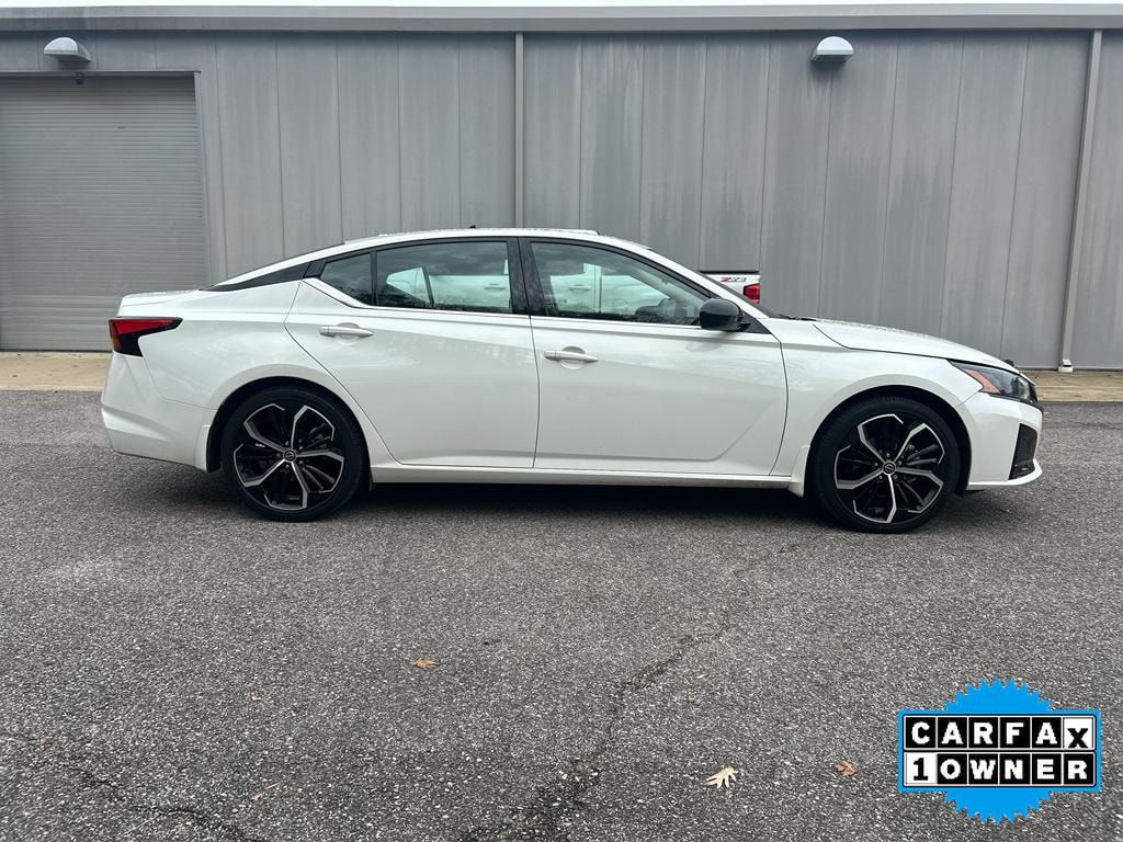 Used 2024 Nissan Altima 2.5 SR Sedan