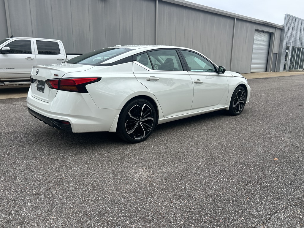 Used 2024 Nissan Altima 2.5 SR Sedan