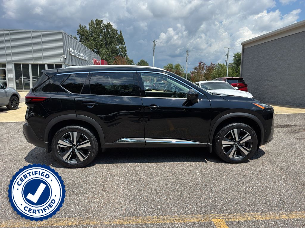 2023 Nissan Rogue SL photo 2