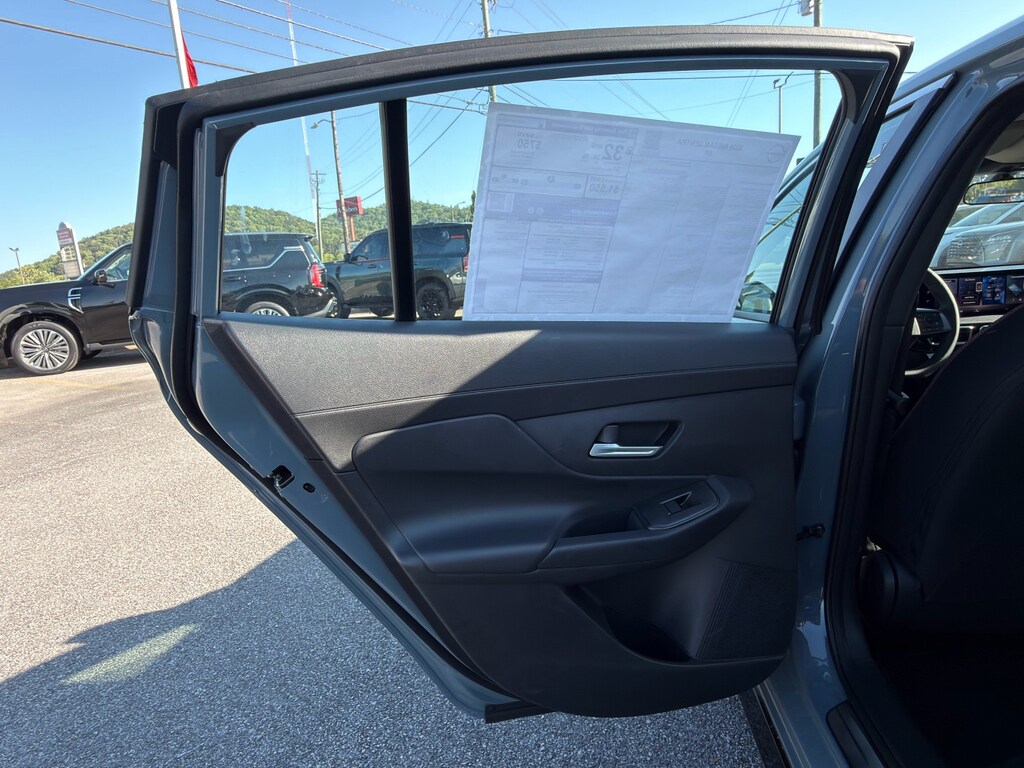 2026 Nissan Sentra SR - Photo 23