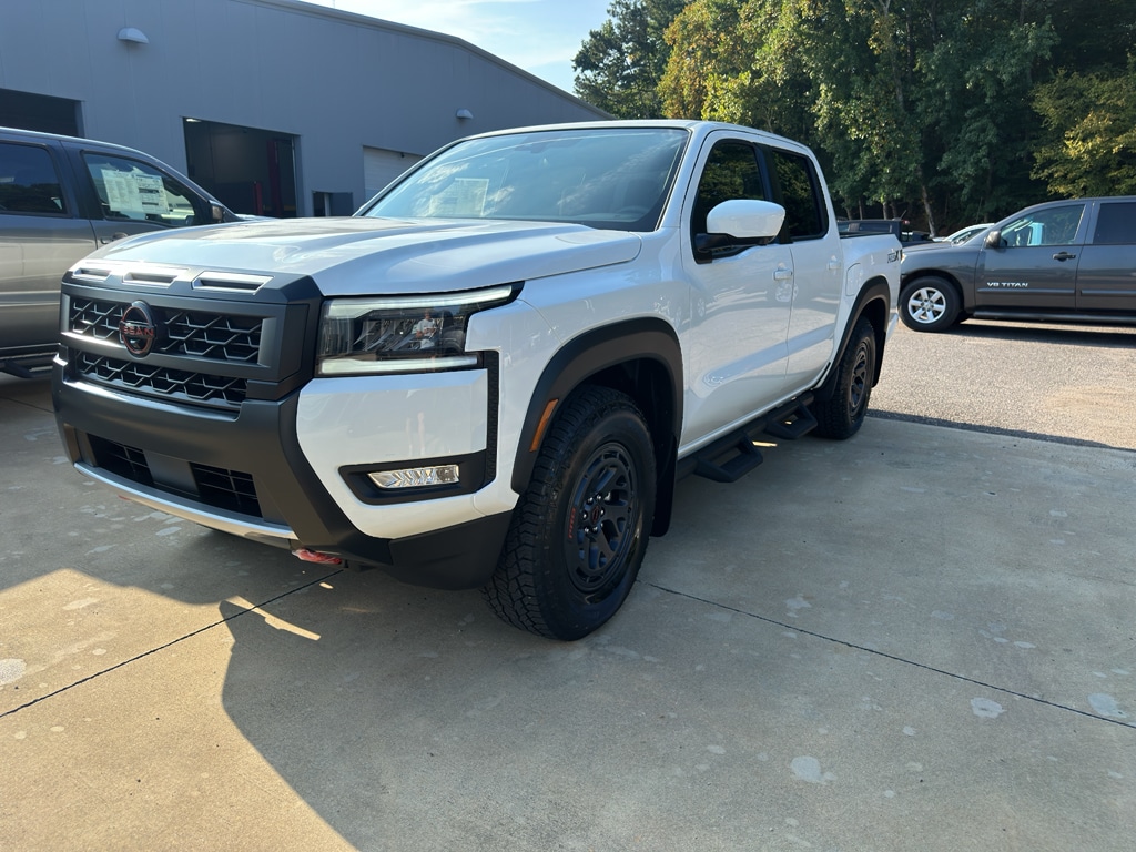 2026 Nissan Frontier PRO-X - Photo 8