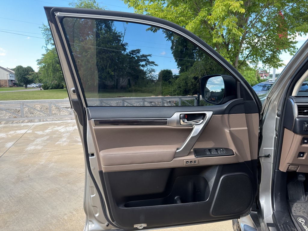 2022 Lexus GX PREMIUM - Photo 9
