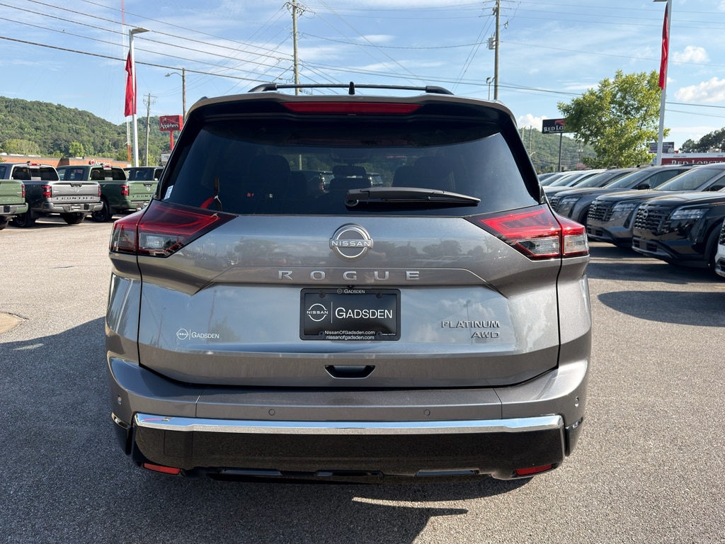 2026 Nissan Rogue Platinum - Photo 4
