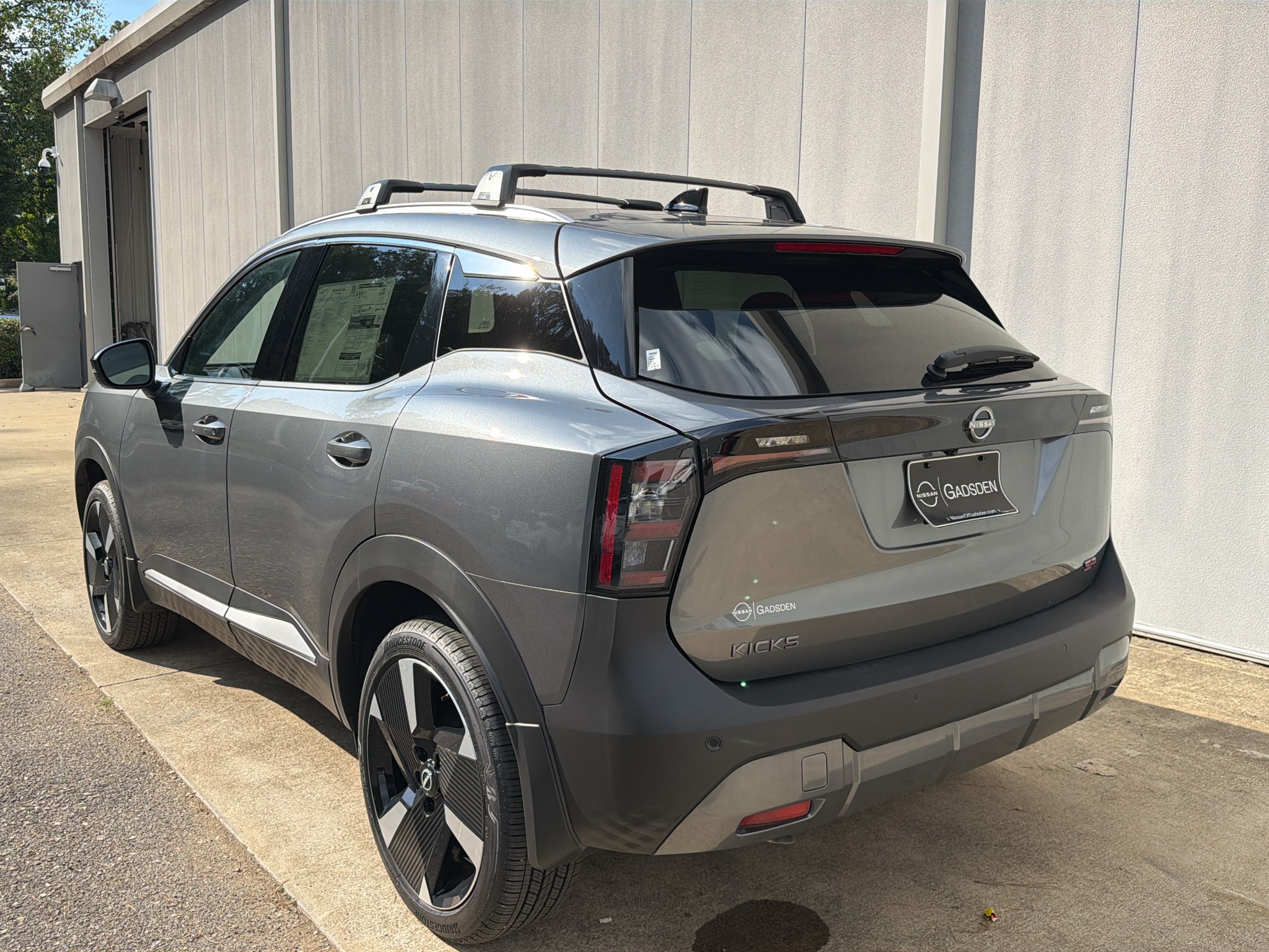 2026 Nissan KICKS SR - Photo 6