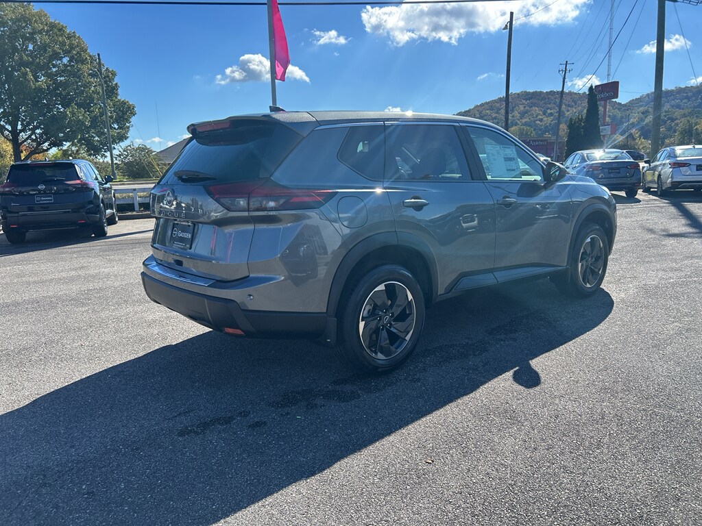 2026 Nissan Rogue SV photo 3