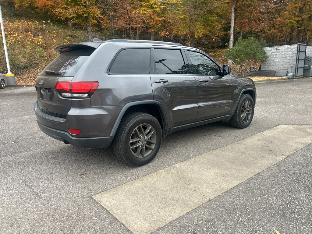 Used 2016 Jeep Grand Cherokee Laredo 4x4 SUV