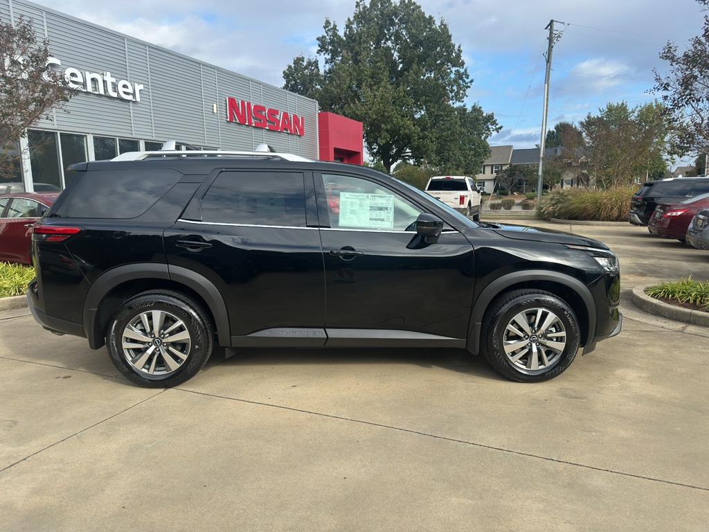 New 2025 Nissan Pathfinder SL SUV