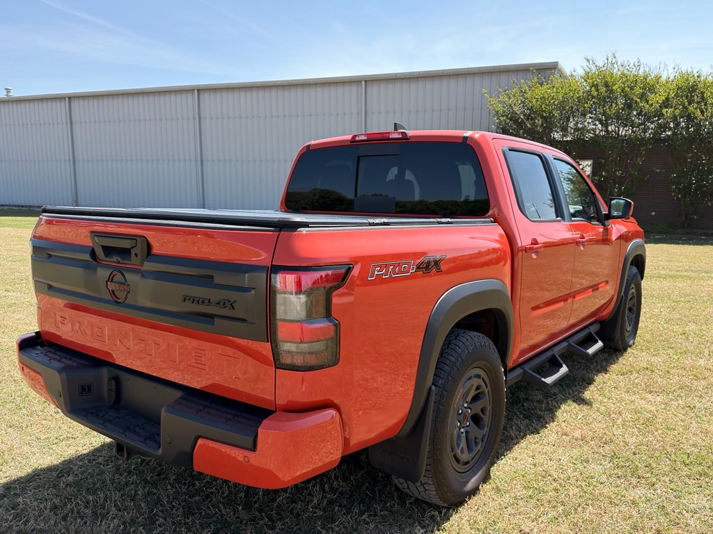 Used 2025 Nissan Frontier PRO-4X Truck Crew Cab