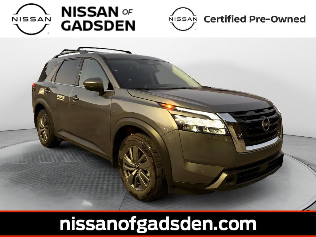2025 Nissan Pathfinder SV's photo