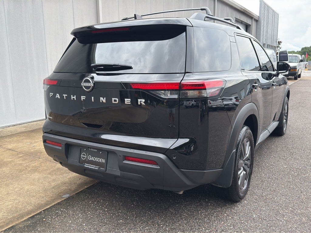 2025 Nissan Pathfinder SV - Photo 9