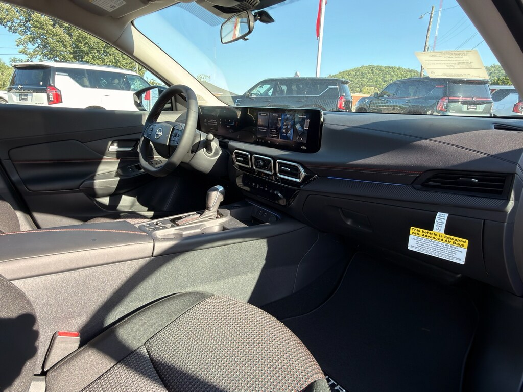 2026 Nissan Sentra SR - Photo 15