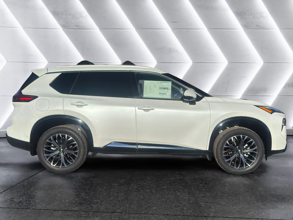 2026 Nissan Rogue Platinum - Photo 9