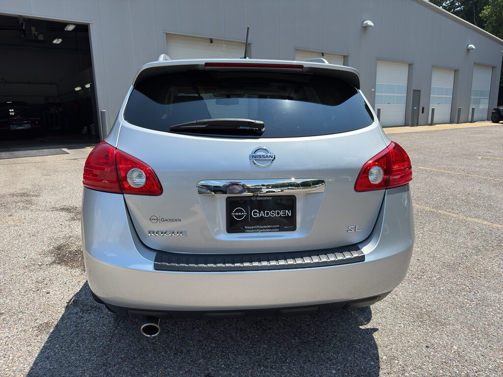 2011 Nissan Rogue SV photo 4