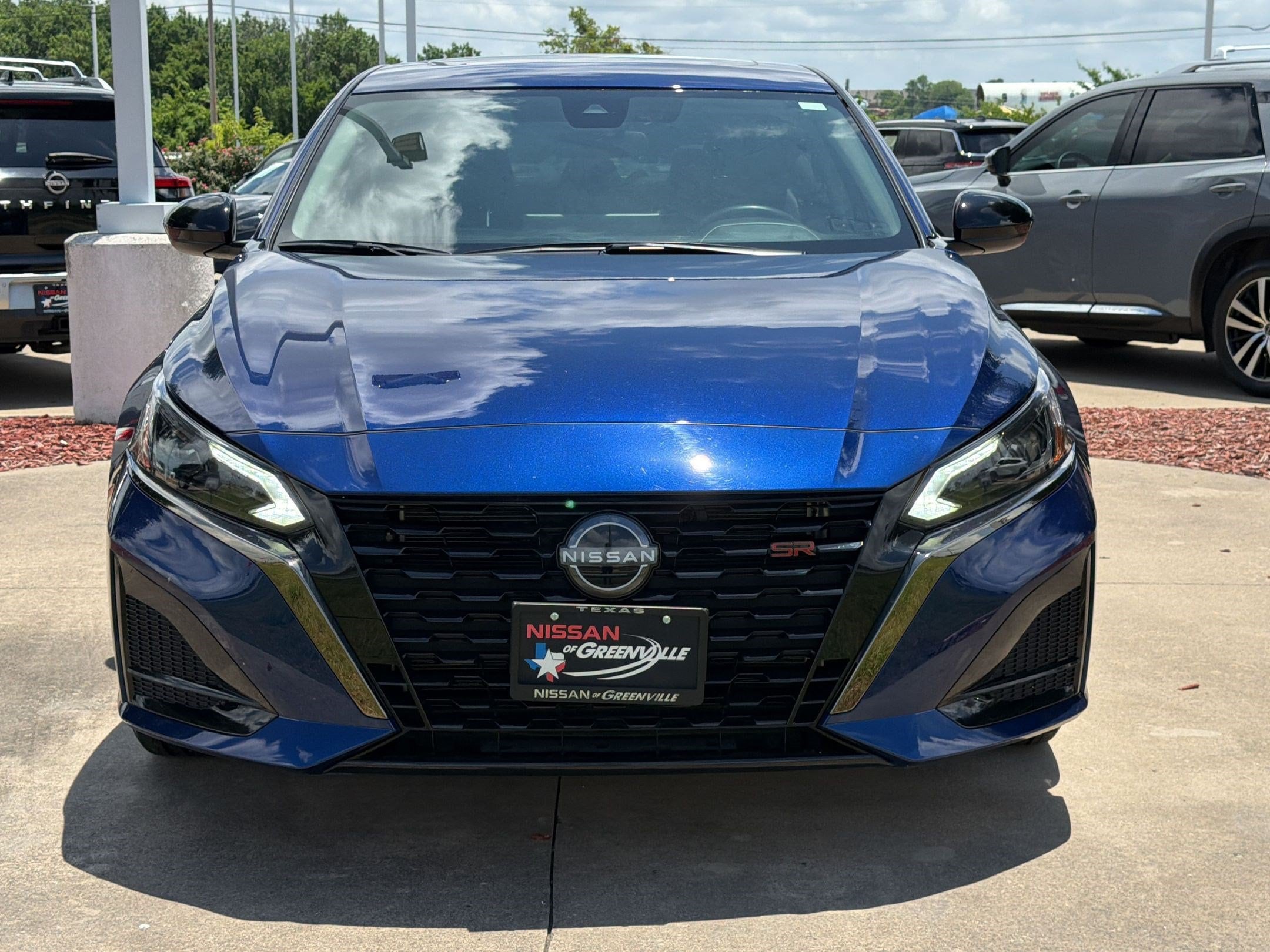 Altima 2.5 SR Sedan