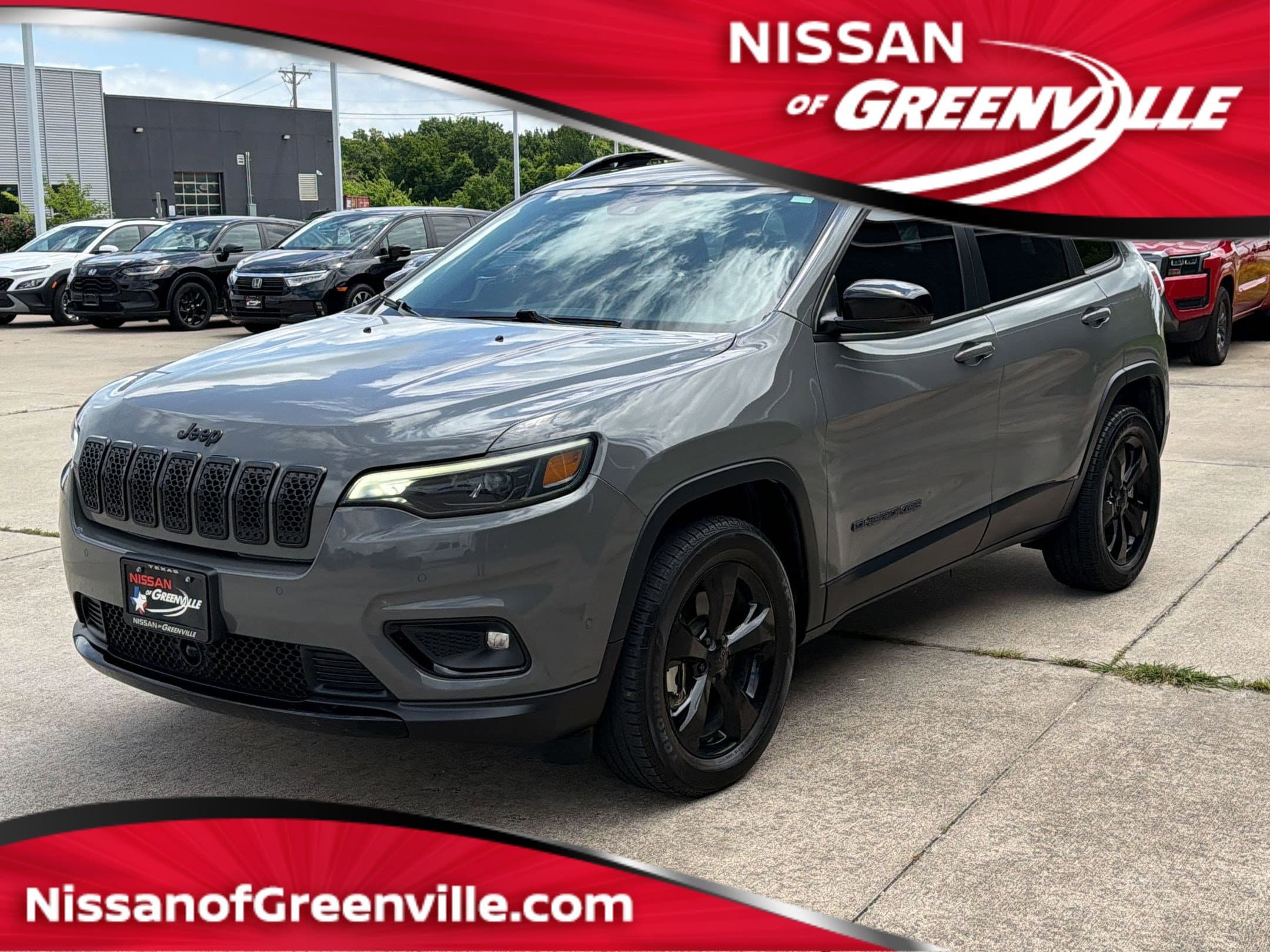 Cherokee Altitude Lux SUV